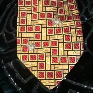 Gianni Versace Red and Gold Medusa Geometric Patterned Silk Tie